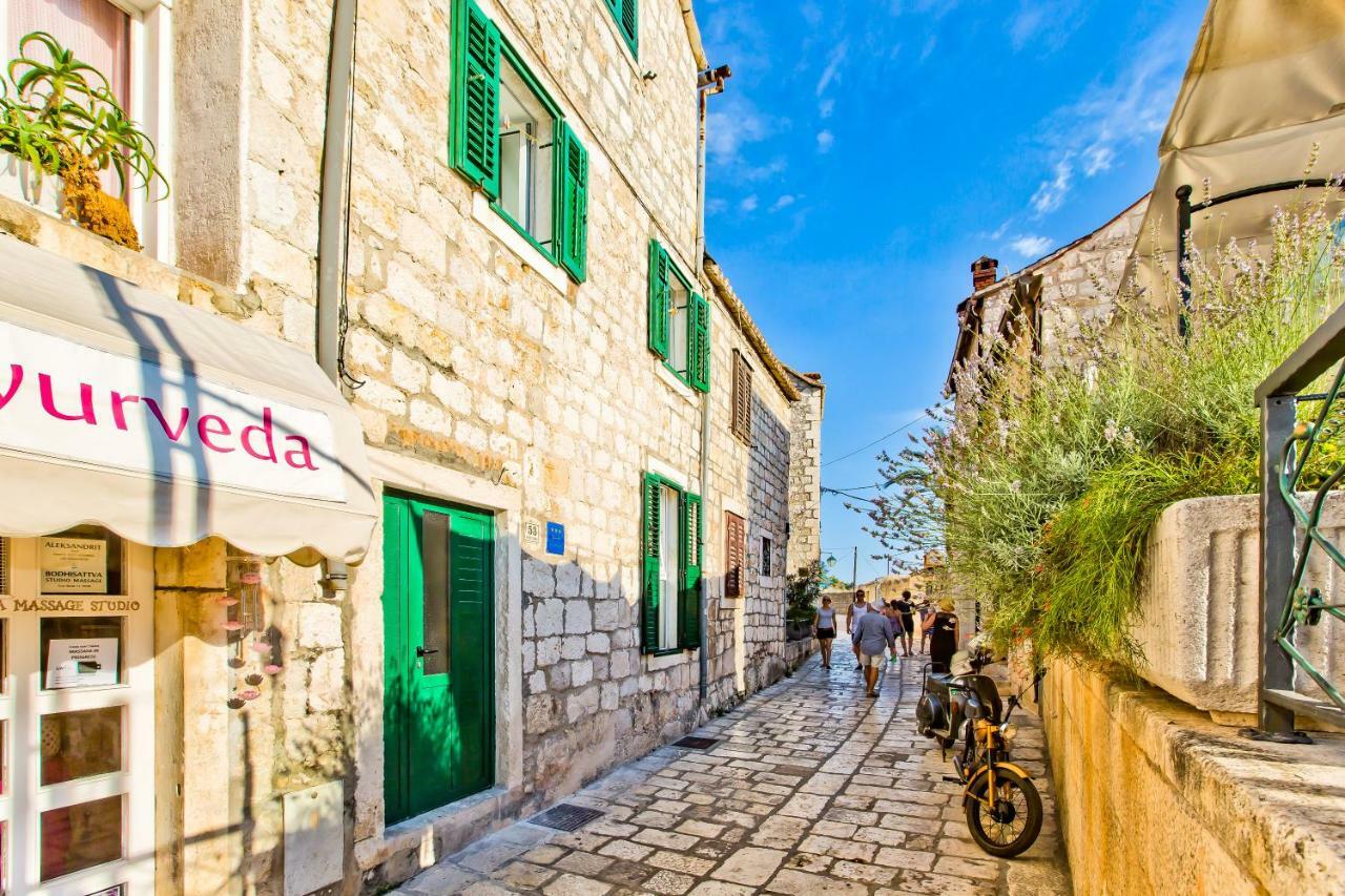 Apartment Petric Hvar Town Exterior photo